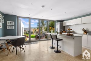 Photo 17- click for photo gallery